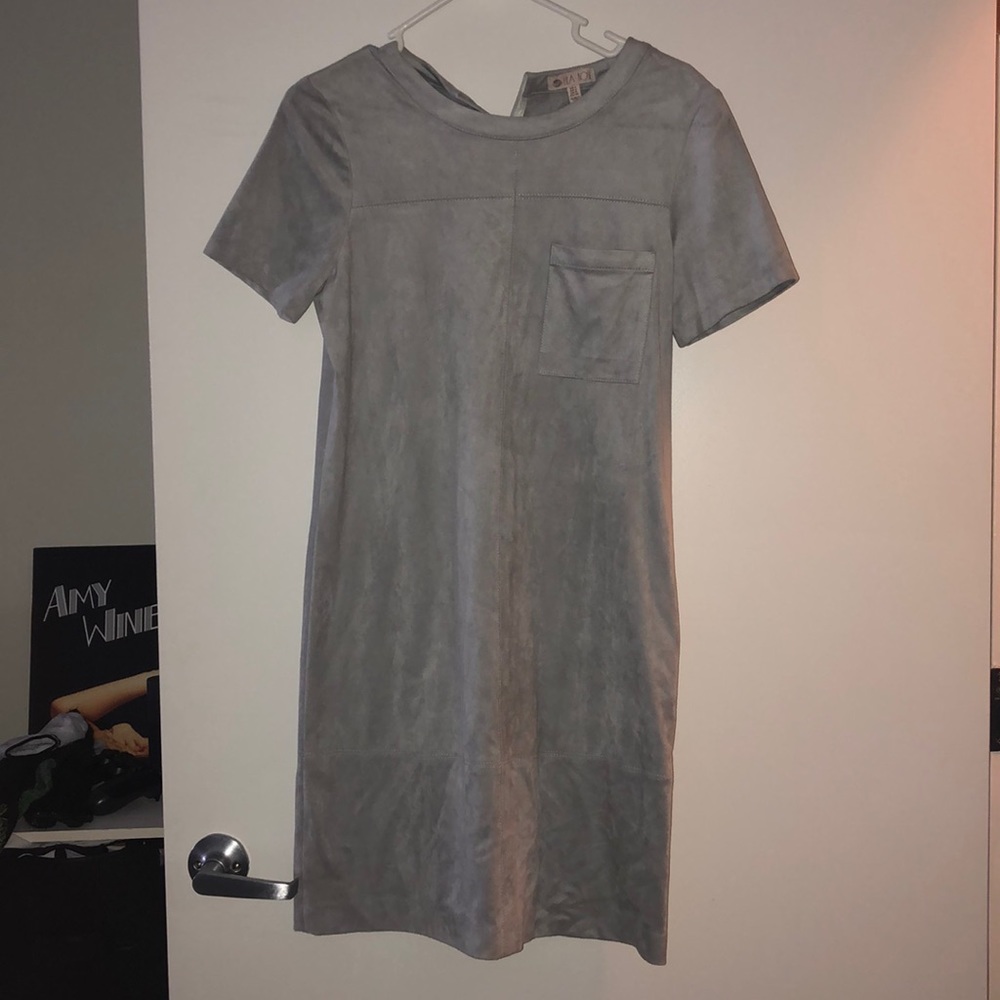 DRESS